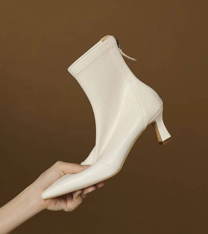 Elara · Bottines en cuir à talon raffiné