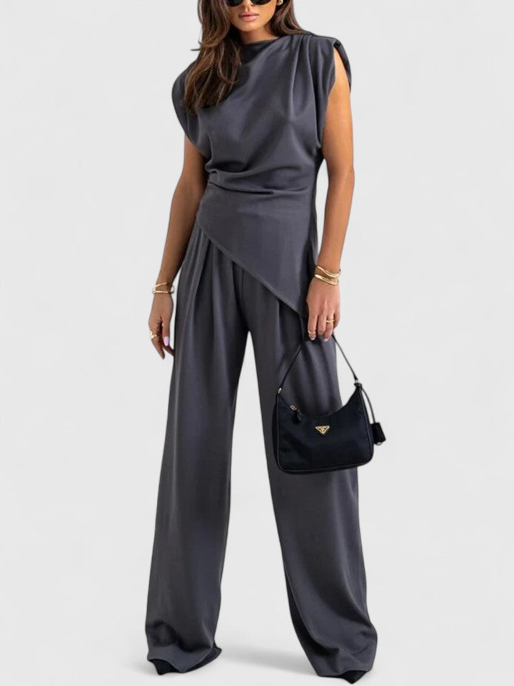 Sharon · Ensemble Chic