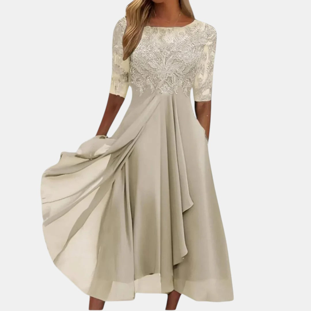 Ella | Robe en Dentelle Élégante