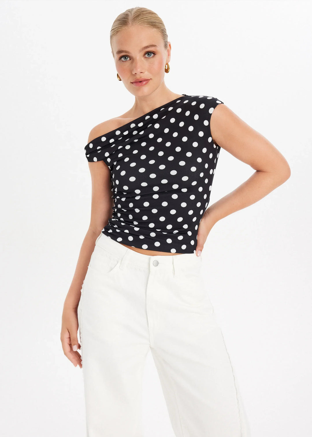 Elara · Haut Asymétrique à Pois