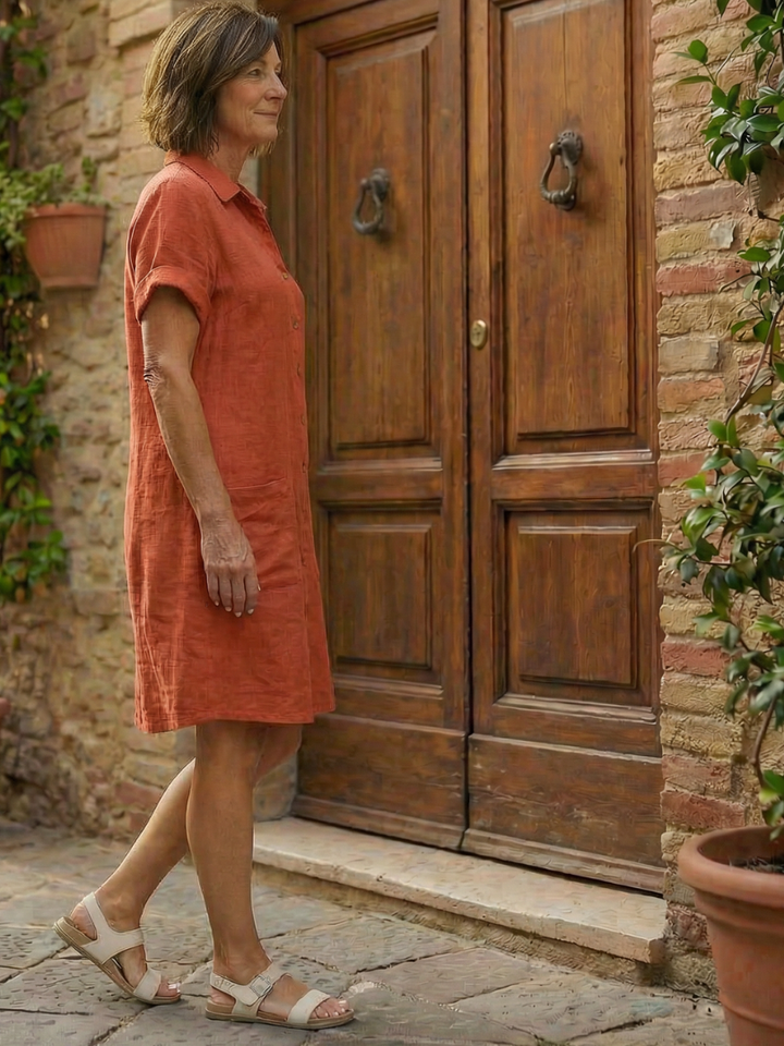 Valerine | Robe Courtyard Walk