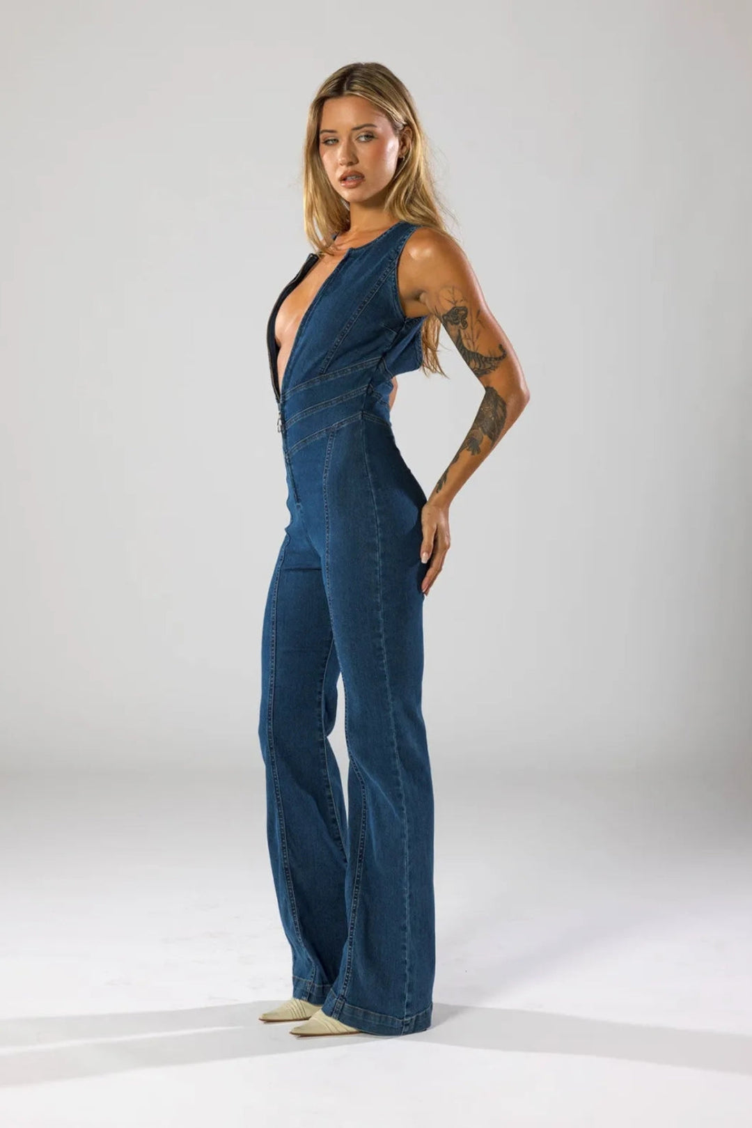 Elara · Élégante Combinaison en Denim