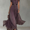 Flavia - Robe longue violette avec décolleté en goutte et bord en dentelle de chiffon