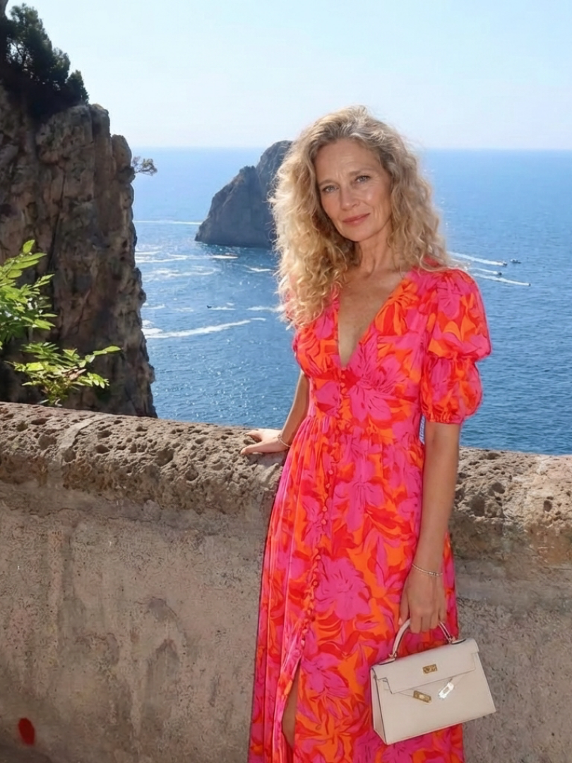 Willow | Robe Midi à Manches Bouffantes et Col V Floral