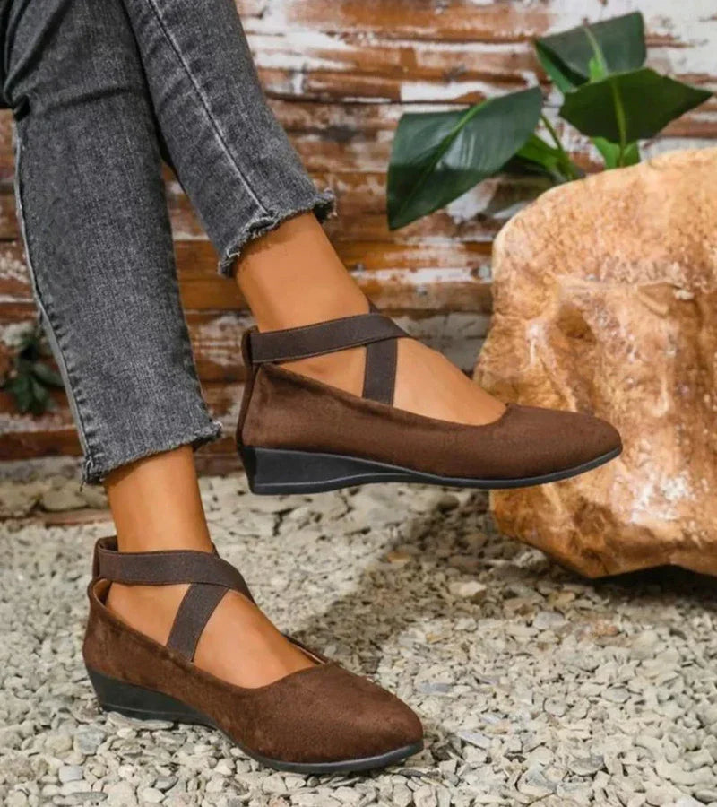 Elara · Ballerines Fermées à Semelle Élevée