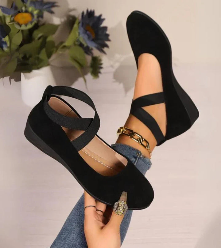 Elara · Ballerines Fermées à Semelle Élevée