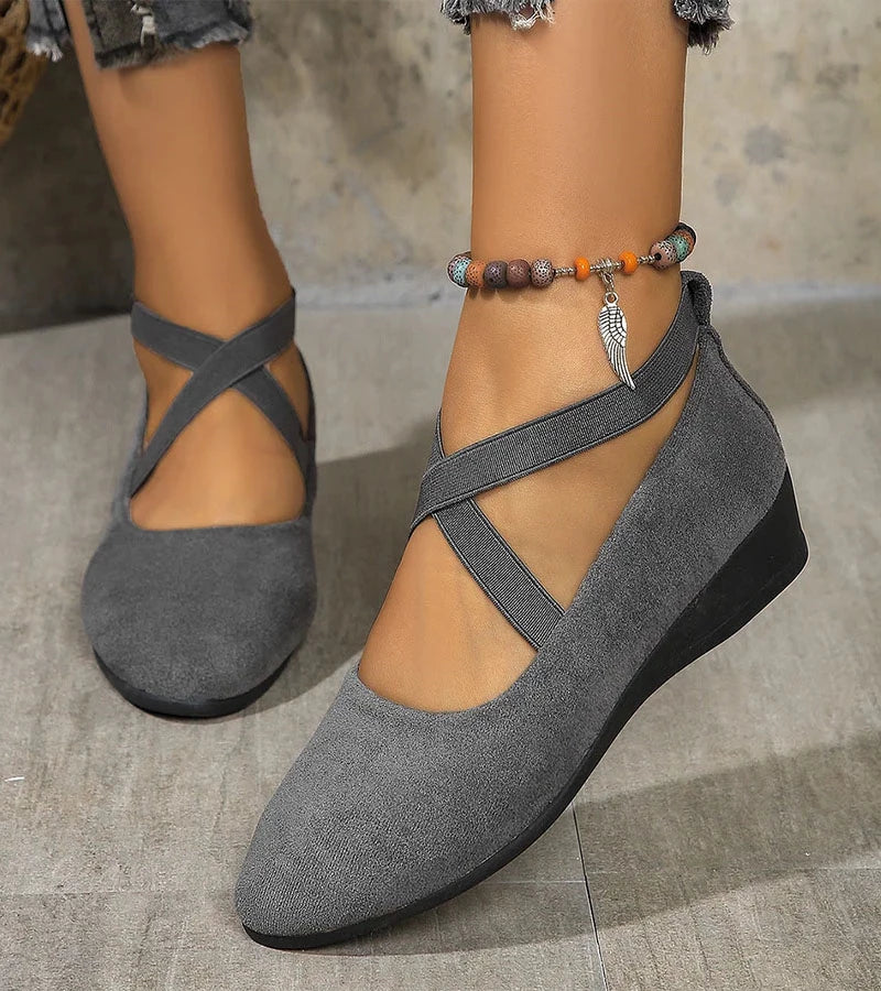 Elara · Ballerines Fermées à Semelle Élevée