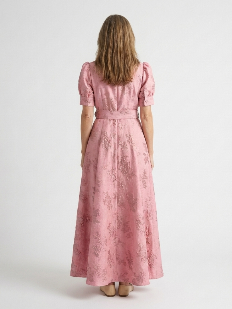 Xanthea | Robe chemise maxi à manches courtes et ceinture florale texturée