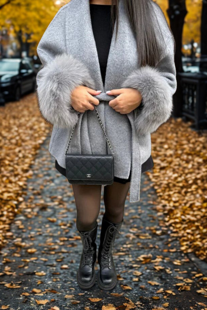 Elara · Manteau en Fourrure à Manches