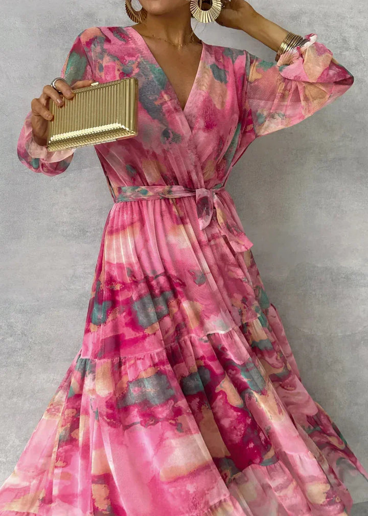 ZOEY | Robe portefeuille florale vive avec une silhouette en couches flatteuse