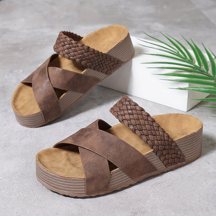 Elara · Sandales Tressées Élégantes