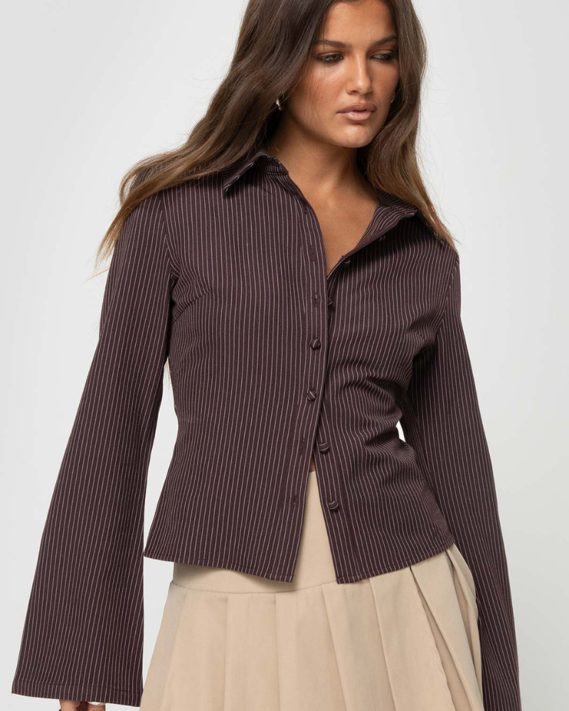 Elara · Chemise Élégante à Rayures Fines