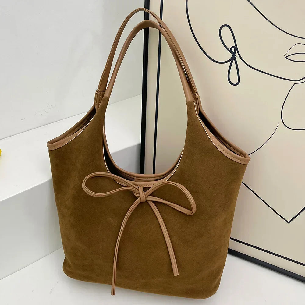 Elara · Sac Hélène
