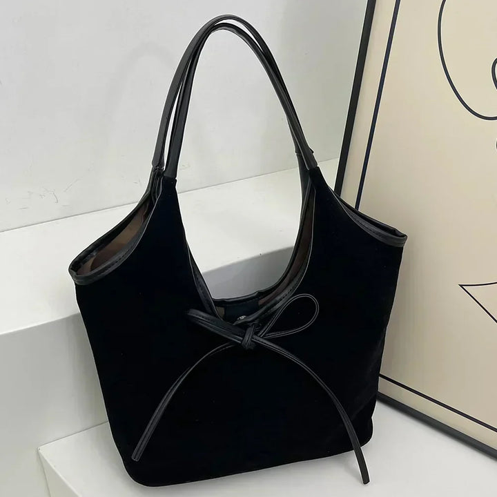 Elara · Sac Hélène