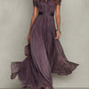 Flavia - Robe longue violette avec décolleté en clé, bord en dentelle de chiffon