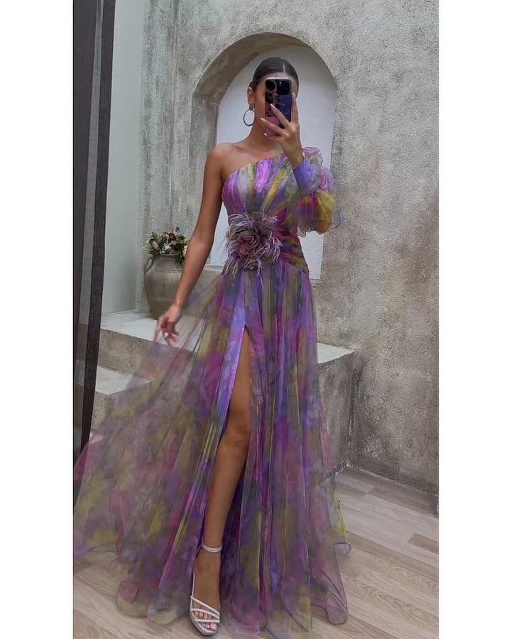 Orit™ | Robe Asymétrique à Manches Uniques et Fente
