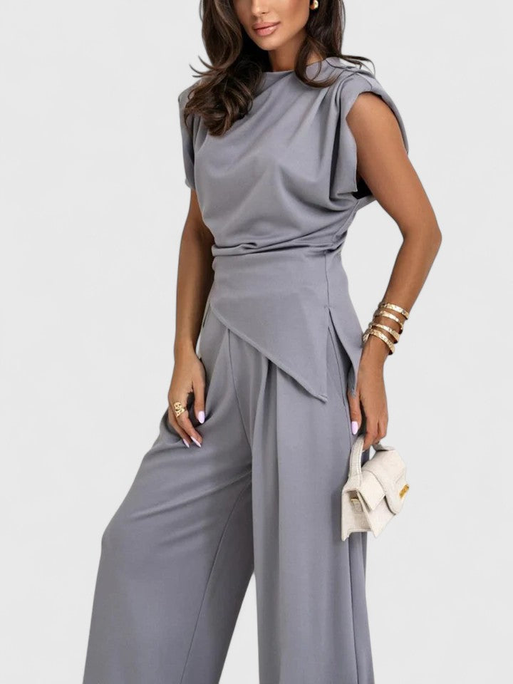 Sharon · Ensemble Chic