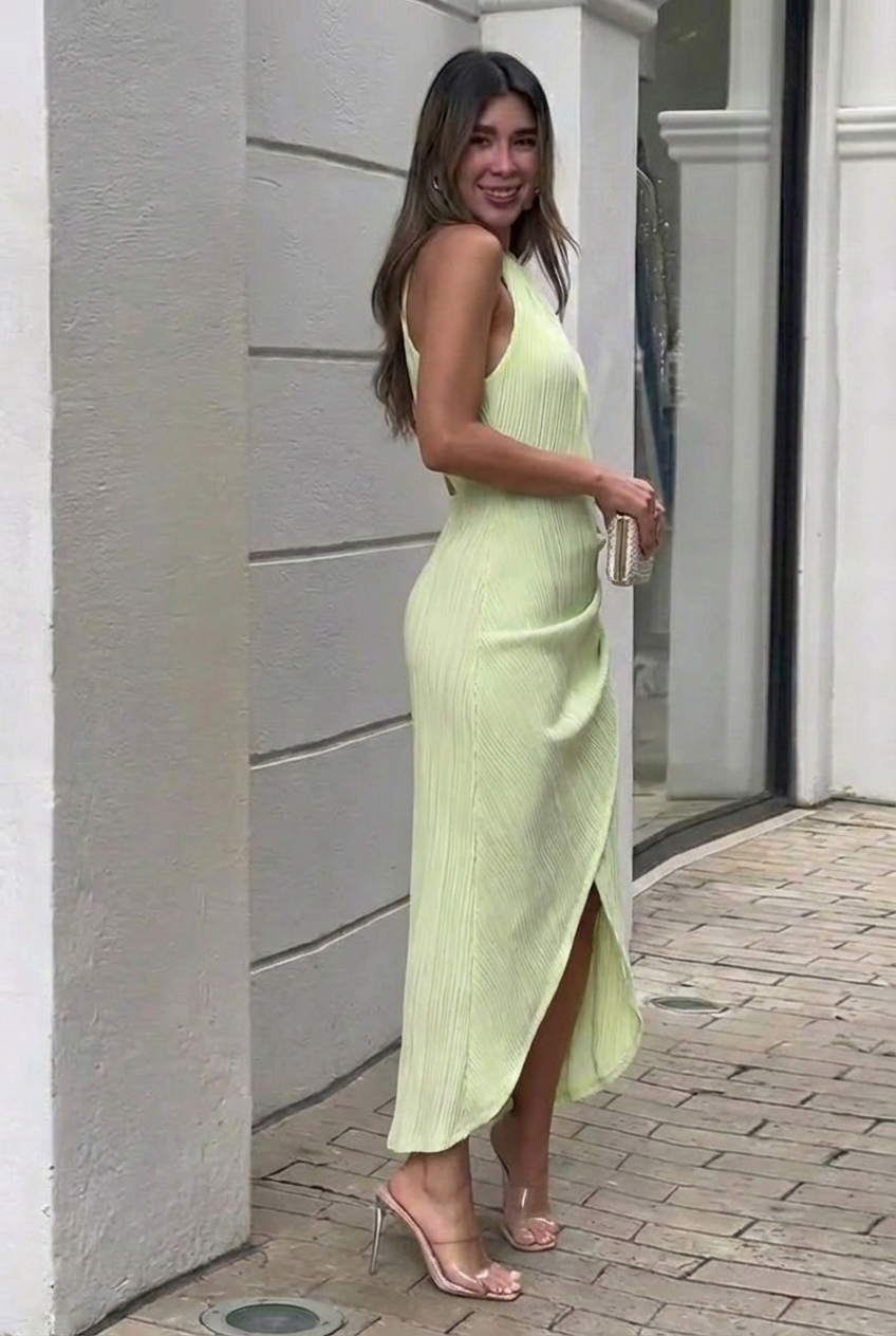 Salima | Robe plissée au look sophistiqué