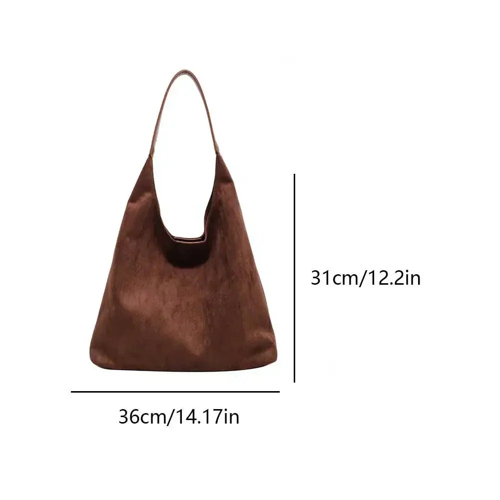 Elara · Sac Dana