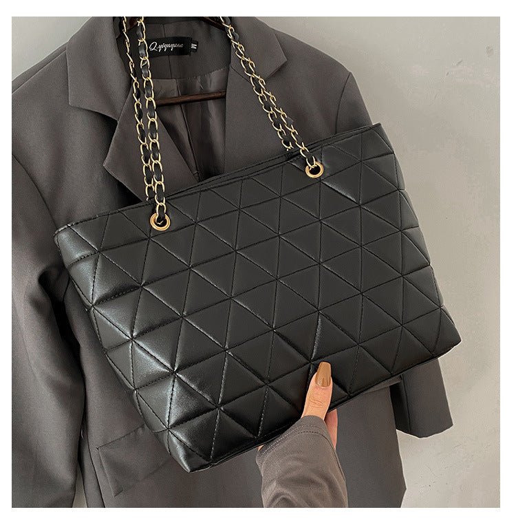 Elara · Sienna Tote Bag