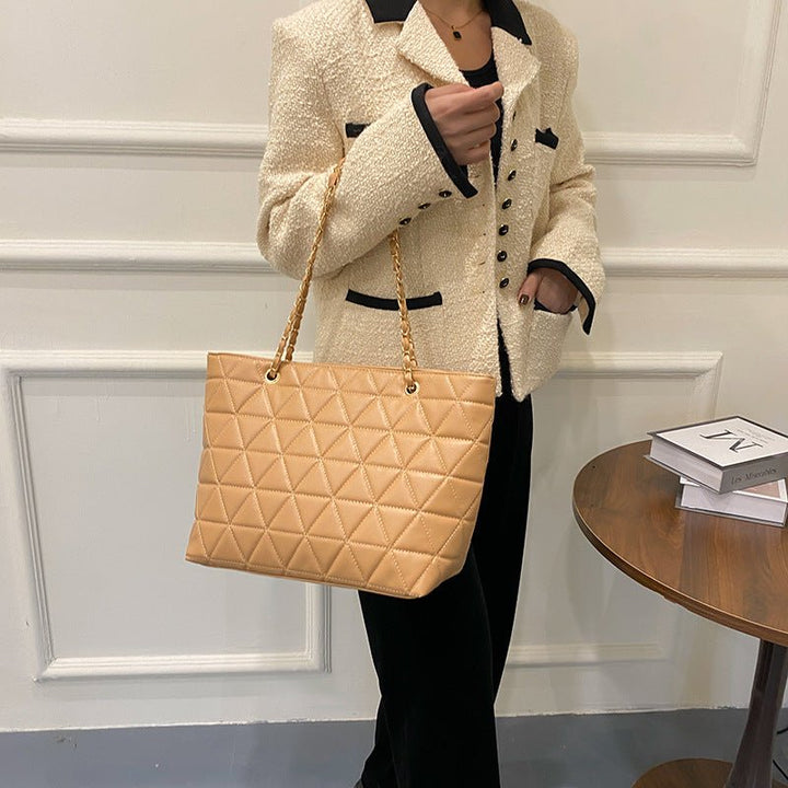 Elara · Sienna Tote Bag