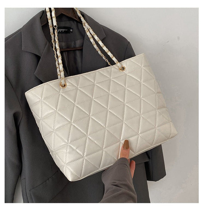 Elara · Sienna Tote Bag
